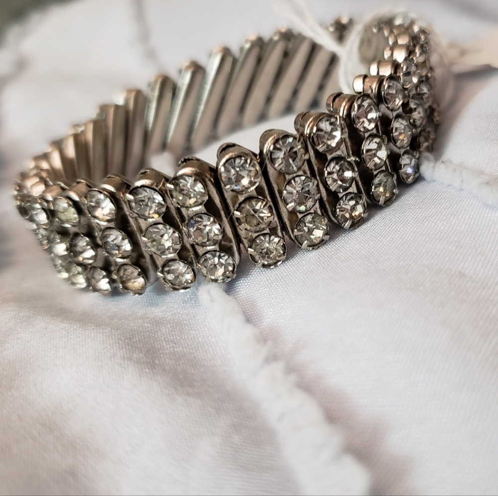 Dazzling Silver Crystal Bracelet British Hong Kong